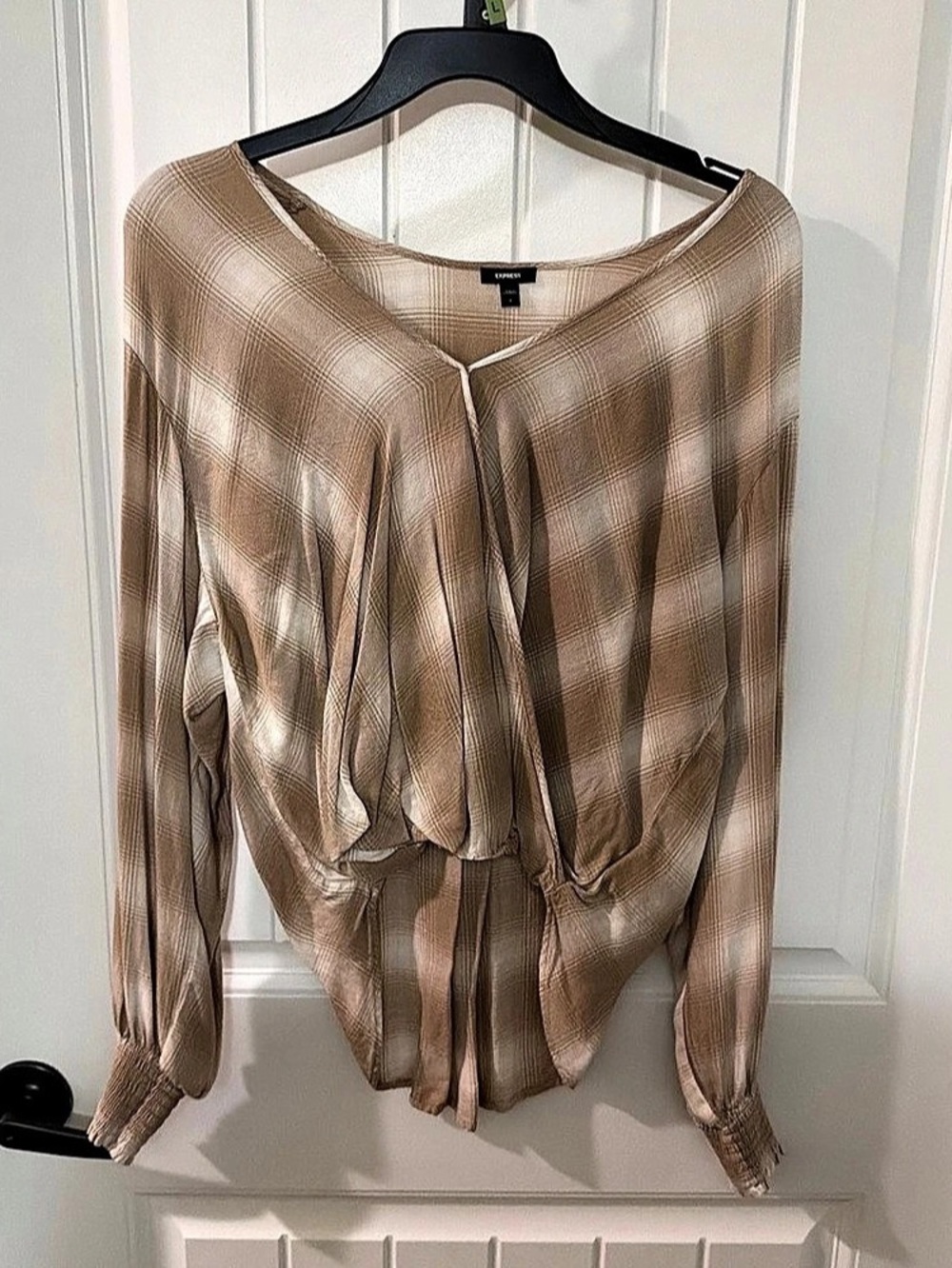 Express Plaid Long Sleeve Blouse in Brown Size Small